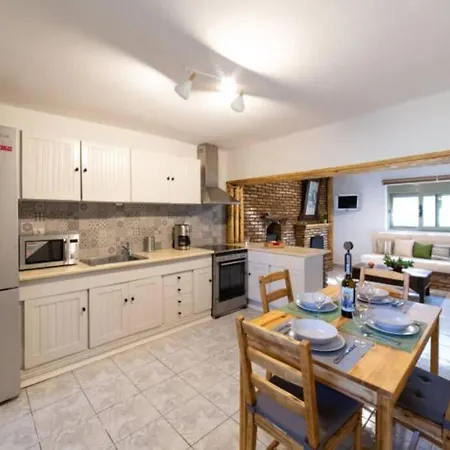 Holiday home Stathi's