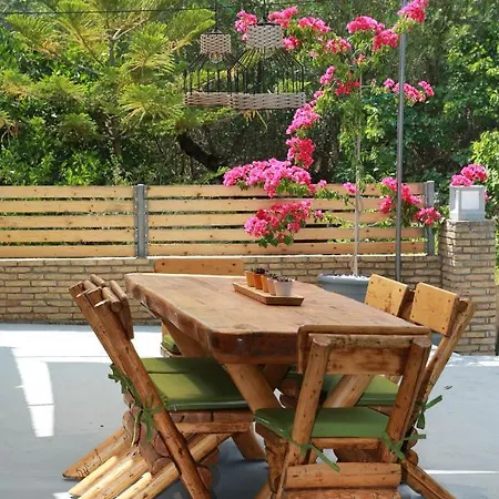 Holiday home Stathi's *