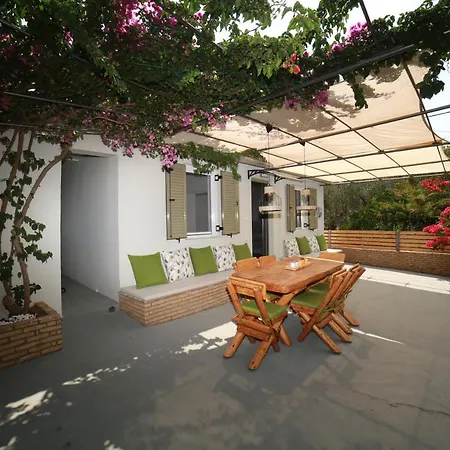 Casa de Férias Stathi's Divarata